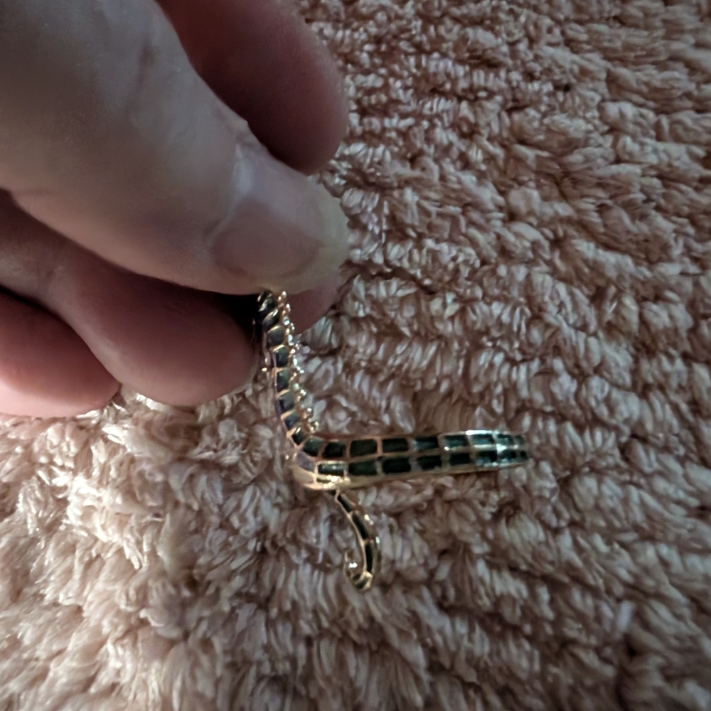 Seahorse Ring Adjustable - Green, Blue, Gold - Picture 4 of 6